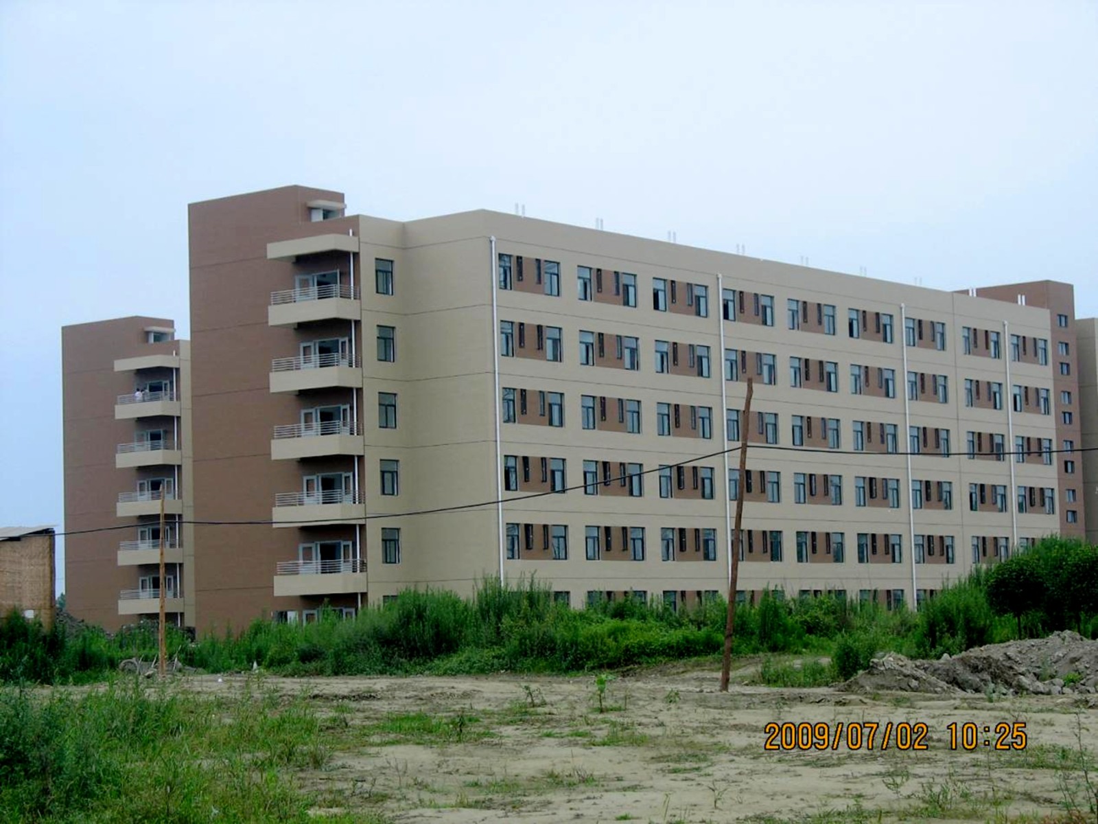 颜静12009年 学生宿舍_副本.jpg