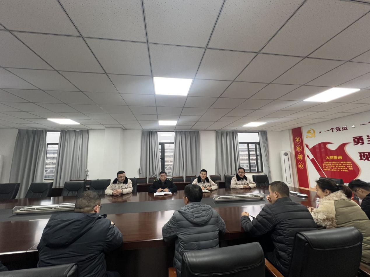 车辆教研室调研1.jpg