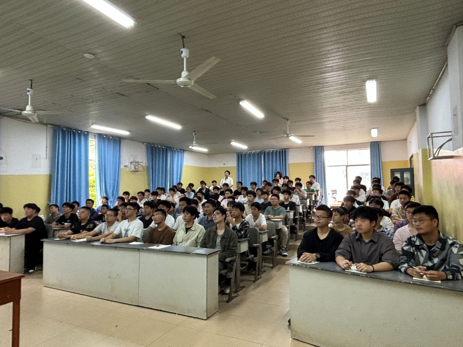 内江宣讲3.jpg
